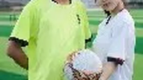 国足世预赛：连场失利催泪雨，情感流露真性情