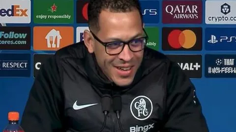 利物浦开赛惊艳连捷后突陷积分困境，英超征程波折不断！