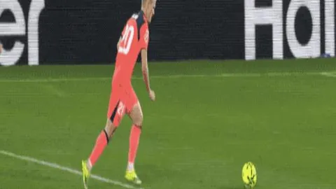 “2025赛季中超联赛将继续采用赛会制形式举办”